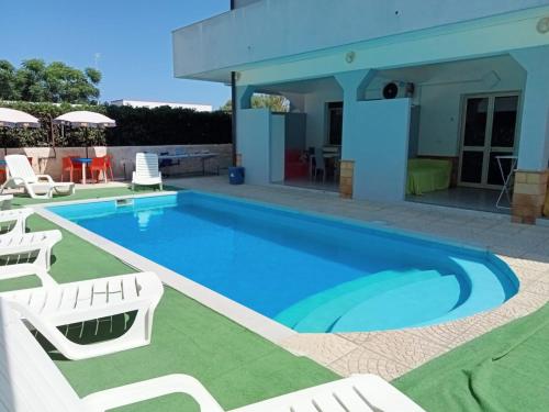 Bazén v ubytování Frajà Resort nebo v jeho okolí