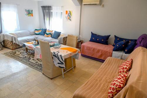 Carpe Diem Family House