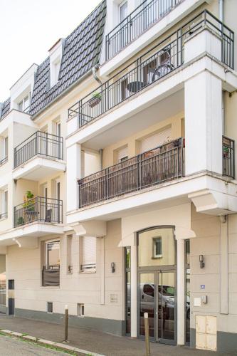 Le St Dié - Terrasse, Parking privé, Baignoire