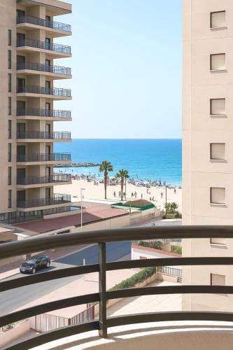 Apartamento "Casa Montes" con Piscina, Wifi y Parking Gratis!