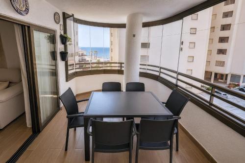 Apartamento "Casa Montes" con Piscina, Wifi y Parking Gratis!