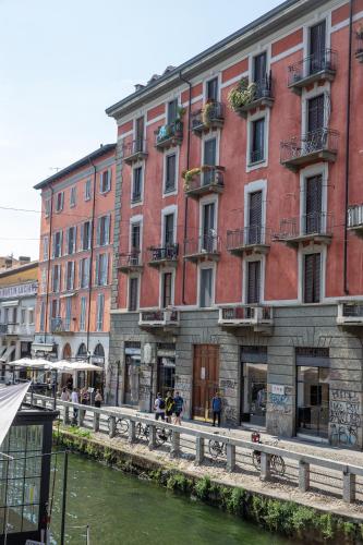 Navigli Nest Renovated Studio with Balcony on the Naviglio