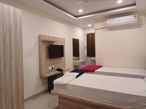 Galeriebild der Unterkunft Sahasra Sree Suites Inn in Hyderabad