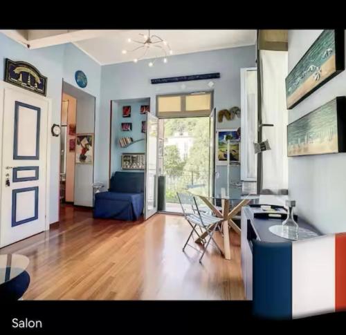studio dans villa classée avec piscine