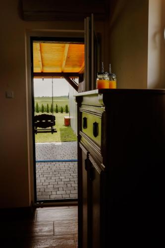 Dapur atau dapur kecil di Pod ceglaną ścianą