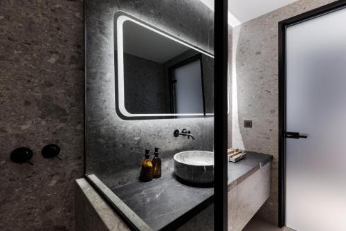 Gallery image of Sir Maximus Boutique Hotel & Spa in Platis Yialos Mykonos