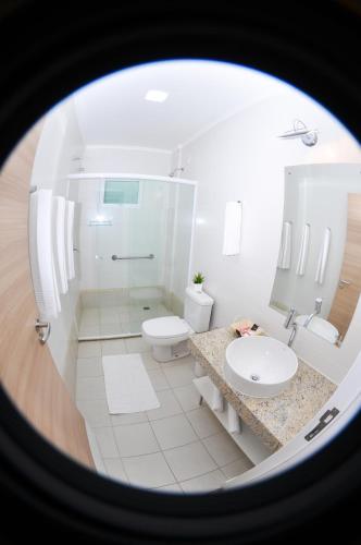Koupelna v ubytování BR Suítes Hotel