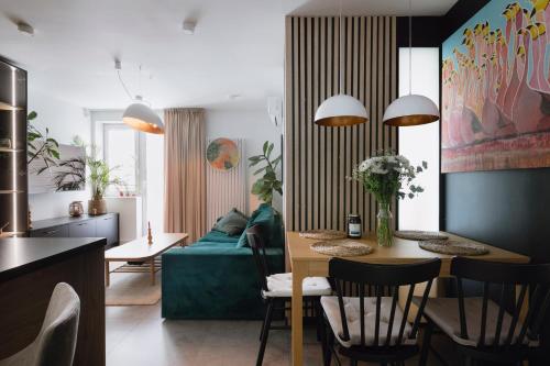 City Zen Apartment Direct Route to Main Station