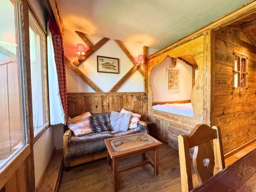 Studio avec lit clos savoyard et coin montagne au pied des pistes - FR-1-452-101