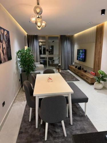 Apartment in One Katameya Compound