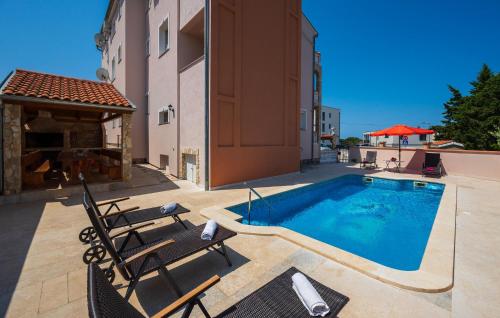 Beautiful Apartment In Pula With Swimming Pool