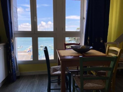 Photo de la galerie de l'établissement Résidence Saint Goustan - maeva Home - Studio duplex avec mezzanine 5 personnes - Prestige MAE-6951, au Croisic