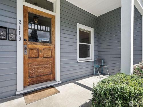 Φωτογραφία από το άλμπουμ του Old Tacoma Victorian Main Floor Duplex Unit σε Τακόμα