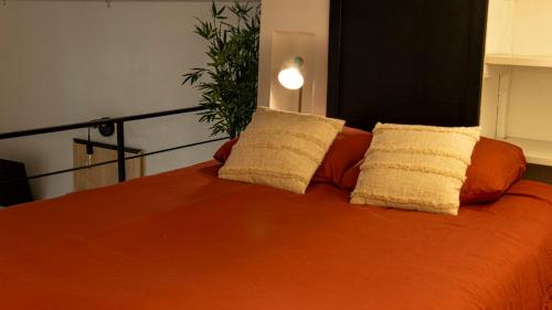 Postel nebo postele na pokoji v ubytování Studio Cozy en plein centre ville