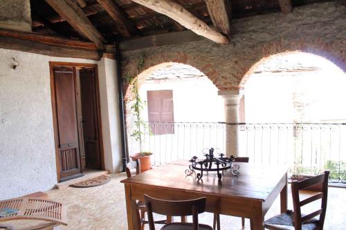 Fotografia z galérie ubytovania Apartment Madonna Del Sasso - Piemont 22865 v destinácii Madonna del Sasso