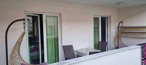 Photo de la galerie de l'établissement Apartman Cristo Becici, à Rafailovici