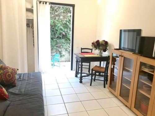 Proche du centre, très calme, studio tout équipé