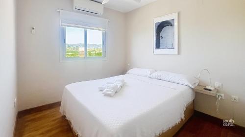 Rooftop Sea View Apartment by South Costa