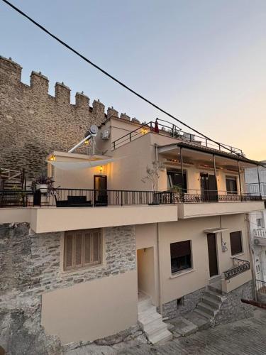 Castle Hill Apartment Rooftop