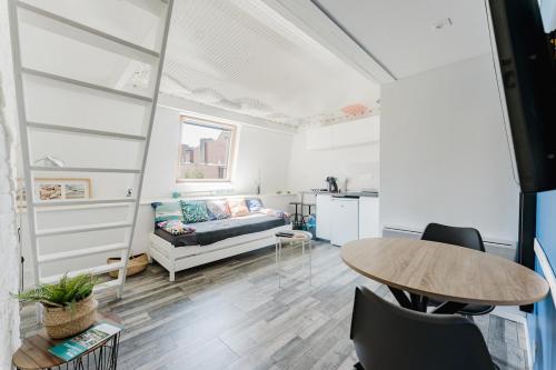 Un lugar para sentarse en Studio 5, à 5min de la gare avec WIFI