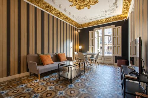 eg21- MODERNIST AND ELEGANT APARTMENT IN BCN CITY CENTER