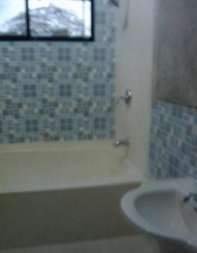 Un baño de DUMA Hostel I