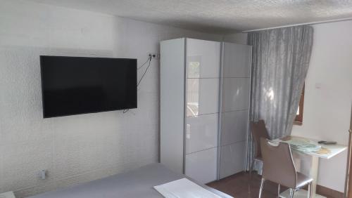 Fotografie z fotogalerie ubytování 2 minutes to the beach EV station available v destinaci Crikvenica