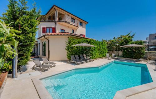 Amazing Apartment In Pula With Wifi