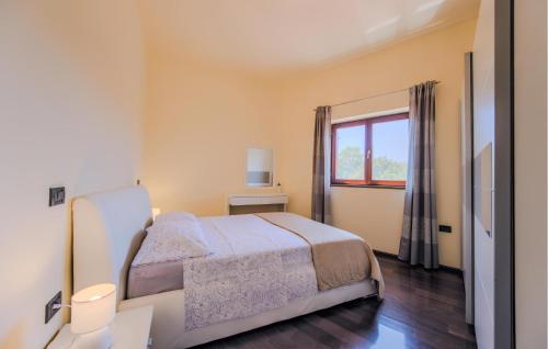 Lovely Apartment In Pula With Wifi