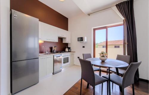 Lovely Apartment In Pula With Wifi