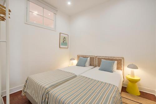 Sun & Surf Beach Apt w Patio, by TimeCooler