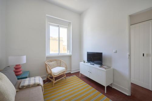 Sun & Surf Beach Apt w Patio, by TimeCooler
