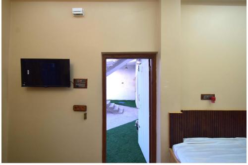 TV a/nebo společenská místnost v ubytování Zero Clock Mangrove Resort