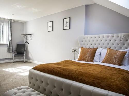 Gallery image of Cozy Riverside Retreat in Snodland in Snodland