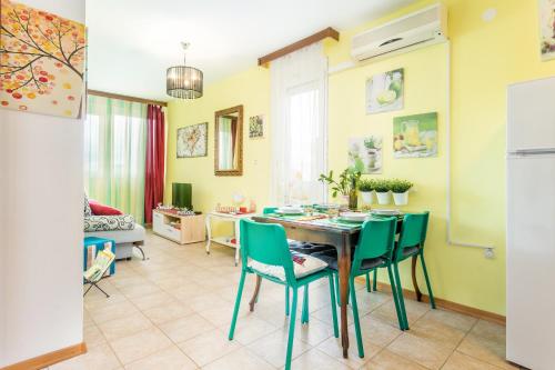 Apartments with WiFi Split - 23529