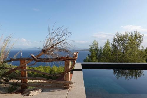 Holiday house with a swimming pool Gromin Dolac, Hvar - 24689