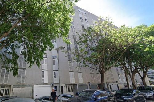 Apartments with parking space Split - 24725