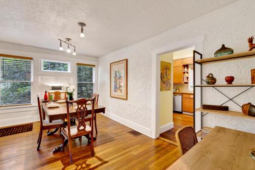 a kitchen and dining room with a table and chairs at Family and Pet friendly Charming Cozy Casita in Birmingham