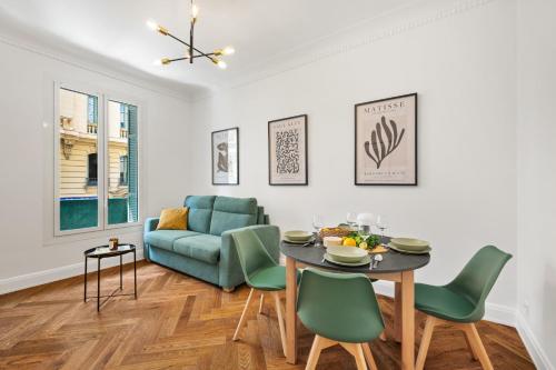 Chic 2-room apartment - Place du Pin