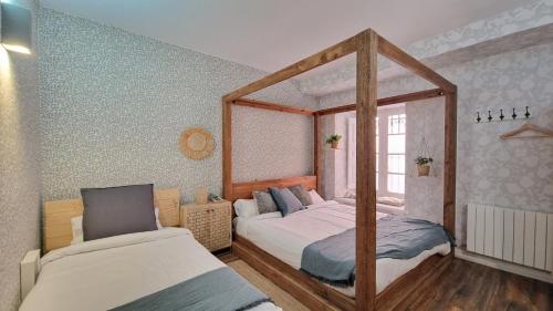 Photo de la galerie de l'établissement BASAGOITI- Downtown and with ocean views, à Algorta