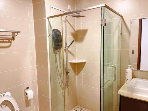 Ένα μπάνιο στο GYDEN STAYCATION #Green Haven near Senibong&Regency