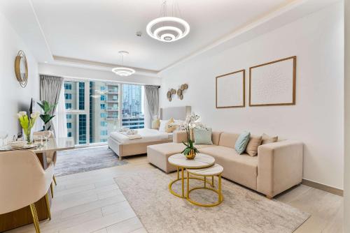 PVH - Chic Furnished Studio in JLT - Me Do Re