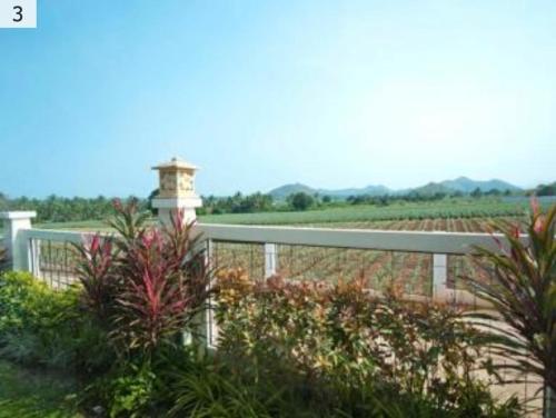 Taman di luar Beautiful secluded standalone villa with private pool