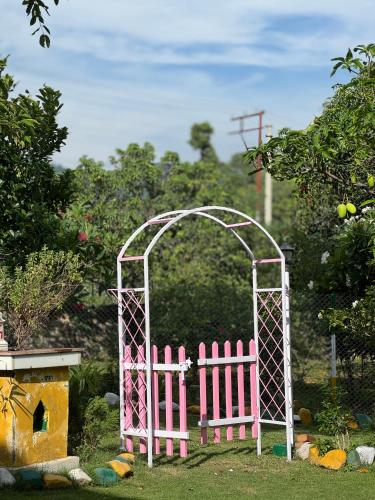 Taman di luar Vida Homestay