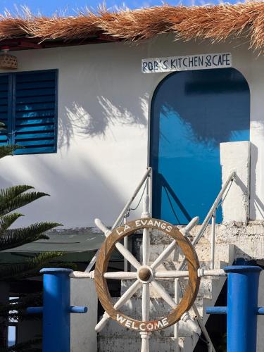 Фотография из галереи La Evangs Beach Resort Taal в городе San Luis