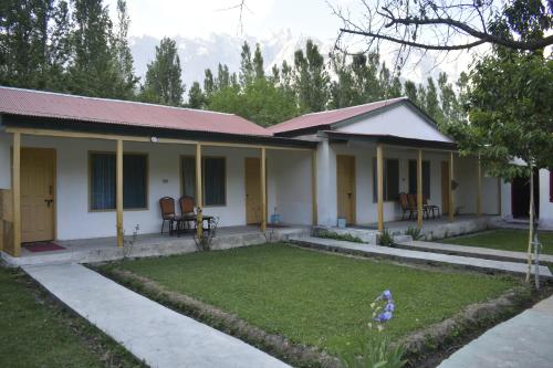 Gallery image of rain bow resort kachura in Skardu