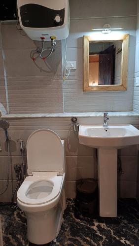 Ένα μπάνιο στο Hotel Golden Orchid