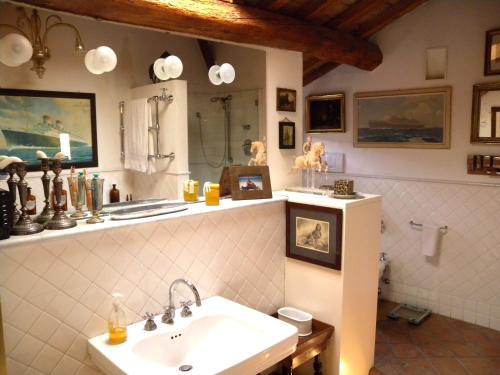 Un baño de Cesare Magli & Figli Residenza D'Epoca Luxury Rooms