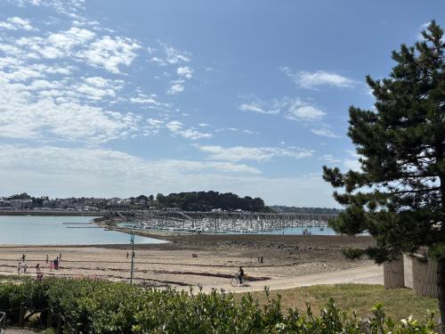 À 2 pas de la mer, ferry et intra muros - Saint Malo