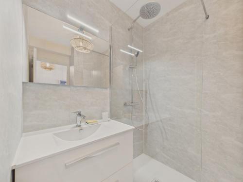 Vue mer, joli studio pour 4 à 40m de la plage